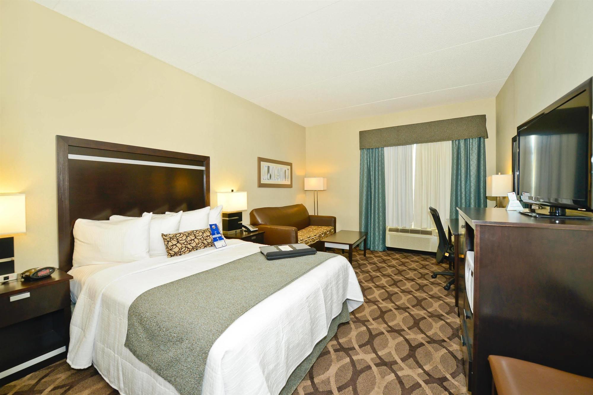 Best Western Plus Travel Hotel Toronto Airport Δωμάτιο φωτογραφία